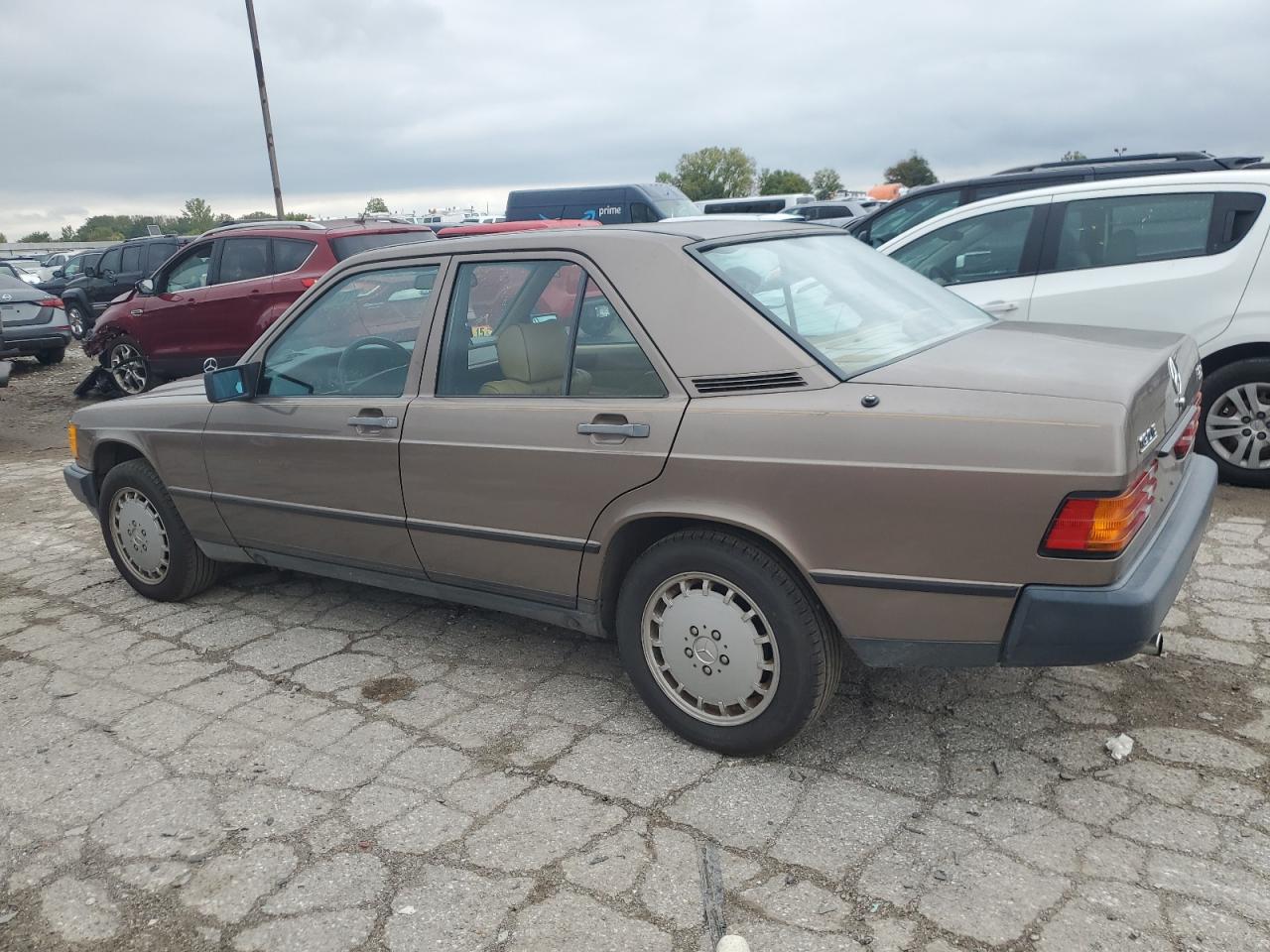 MERCEDES-BENZ 190 E 2.3 1987 tan sedan 4d gas WDBDA28D7HF314740 photo #3