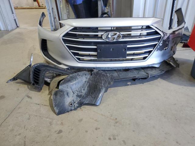 2018 HYUNDAI ELANTRA SE - 5NPD84LF1JH375532