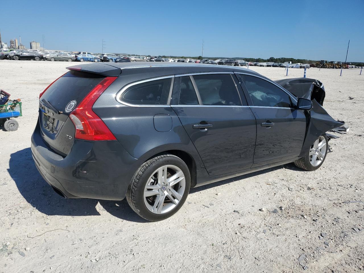 Lot #2974751049 2015 VOLVO V60 PREMIE