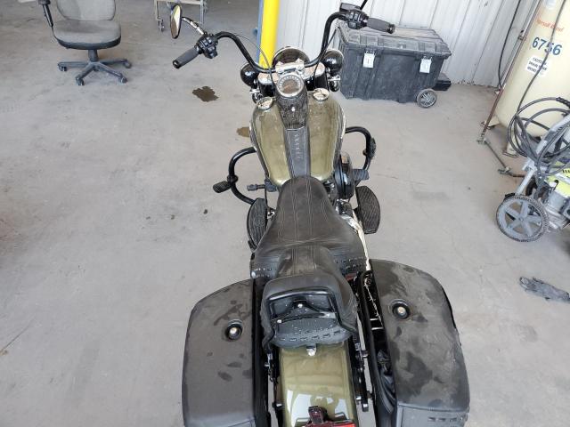 2018 HARLEY-DAVIDSON FLHC HERIT 1HD1YAJ18JC082598