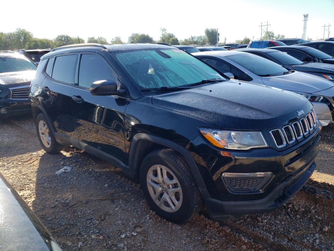 Lot #2955432497 2018 JEEP COMPASS SP