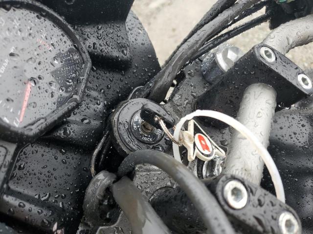 2010 YAMAHA FZ6 R JYARJ18E1AA006147