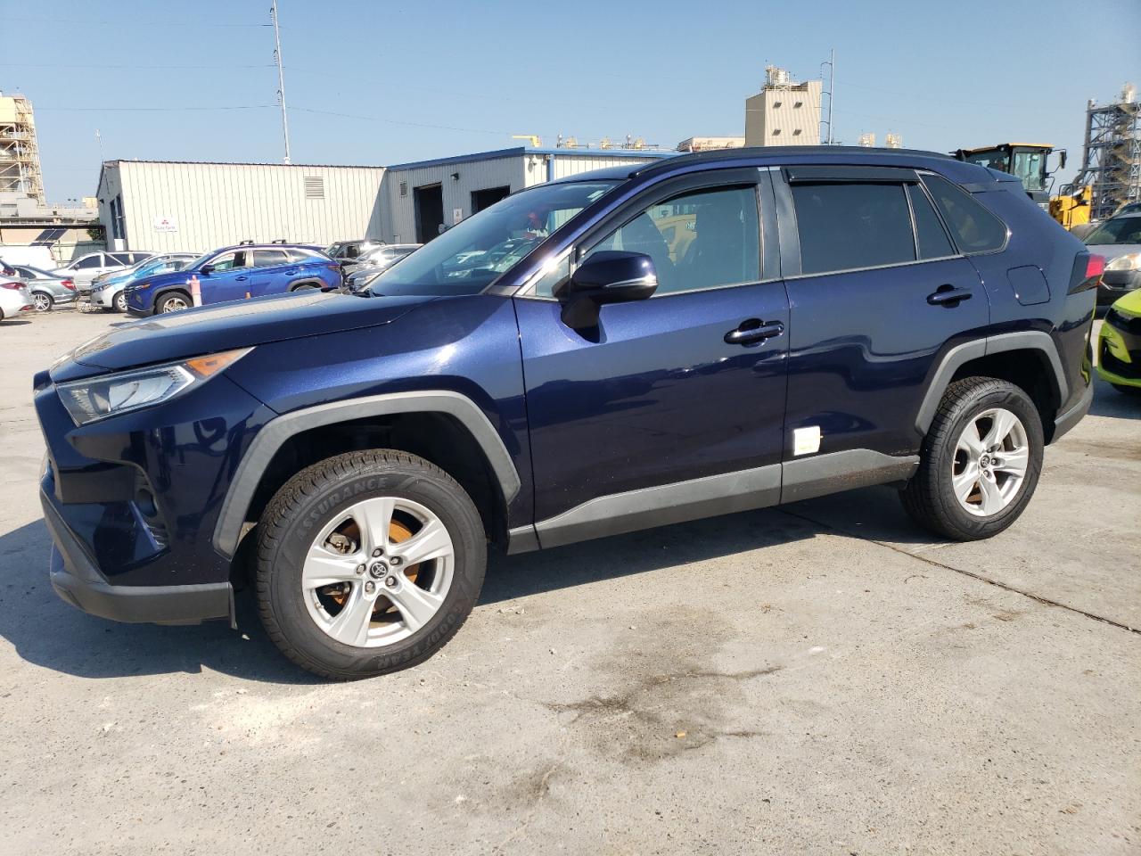 TOYOTA RAV4 XLE 2019 blue  gas 2T3P1RFV5KW038146 photo #1