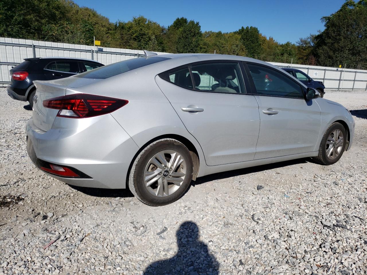 Lot #2905095110 2019 HYUNDAI ELANTRA SE