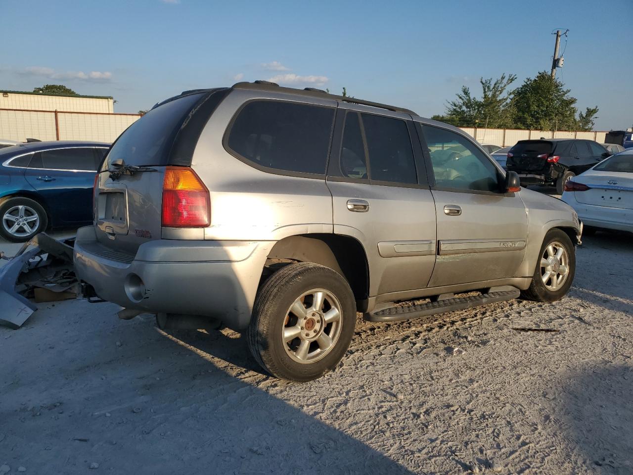 Lot #2943186452 2002 GMC ENVOY