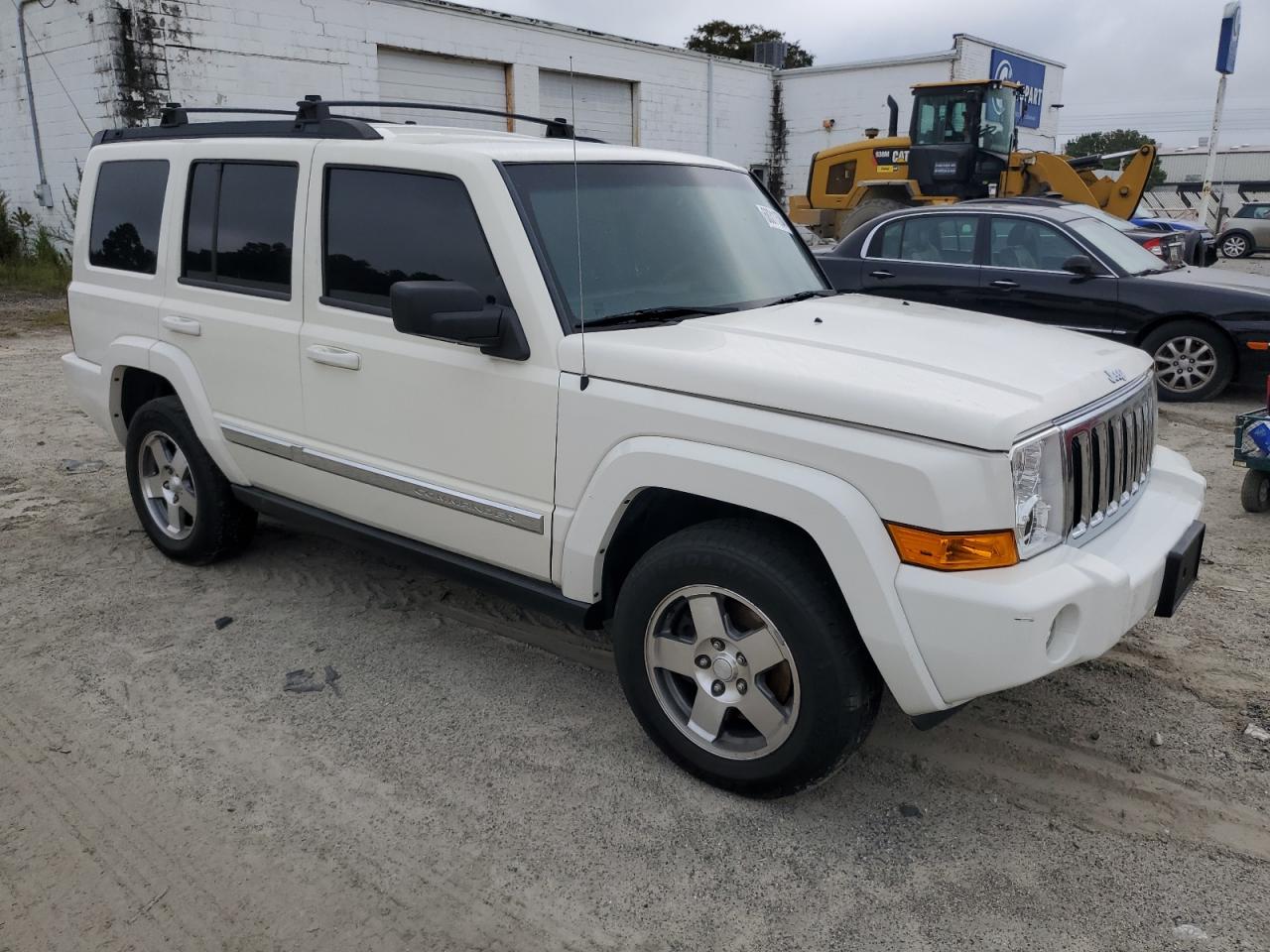 Lot #2869563809 2010 JEEP COMMANDER