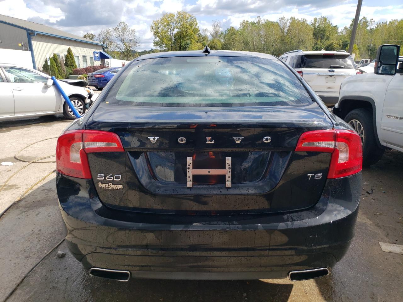 Lot #2923957964 2015 VOLVO S60