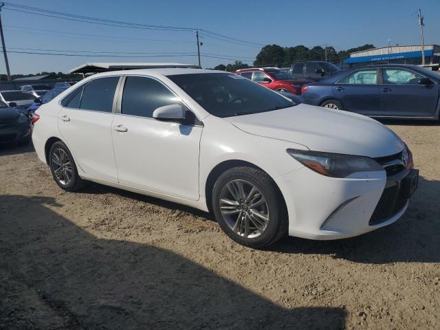 VIN 4T1BF1FK4HU734808 2017 Toyota Camry, LE no.4