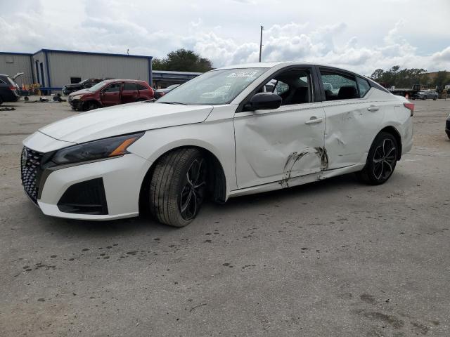 VIN 1N4BL4CV2PN384736 2023 Nissan Altima, SR no.1