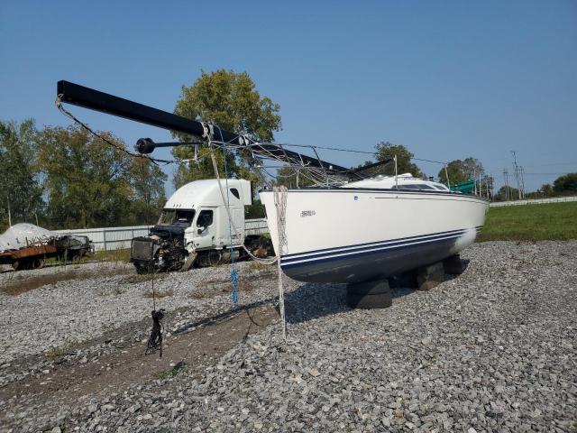 BOAT SAILBOAT 2003 white   TCM33039C303 photo #3