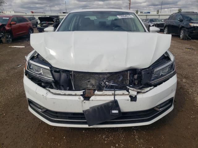 2018 VOLKSWAGEN PASSAT SE - 1VWBA7A35JC013749