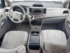 TOYOTA SIENNA LE photo