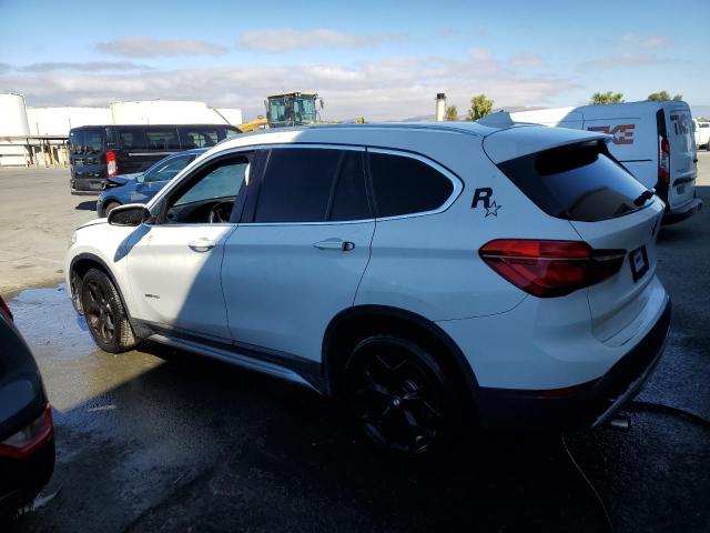 VIN WBXHU7C33H5H38675 2017 BMW X1 no.2