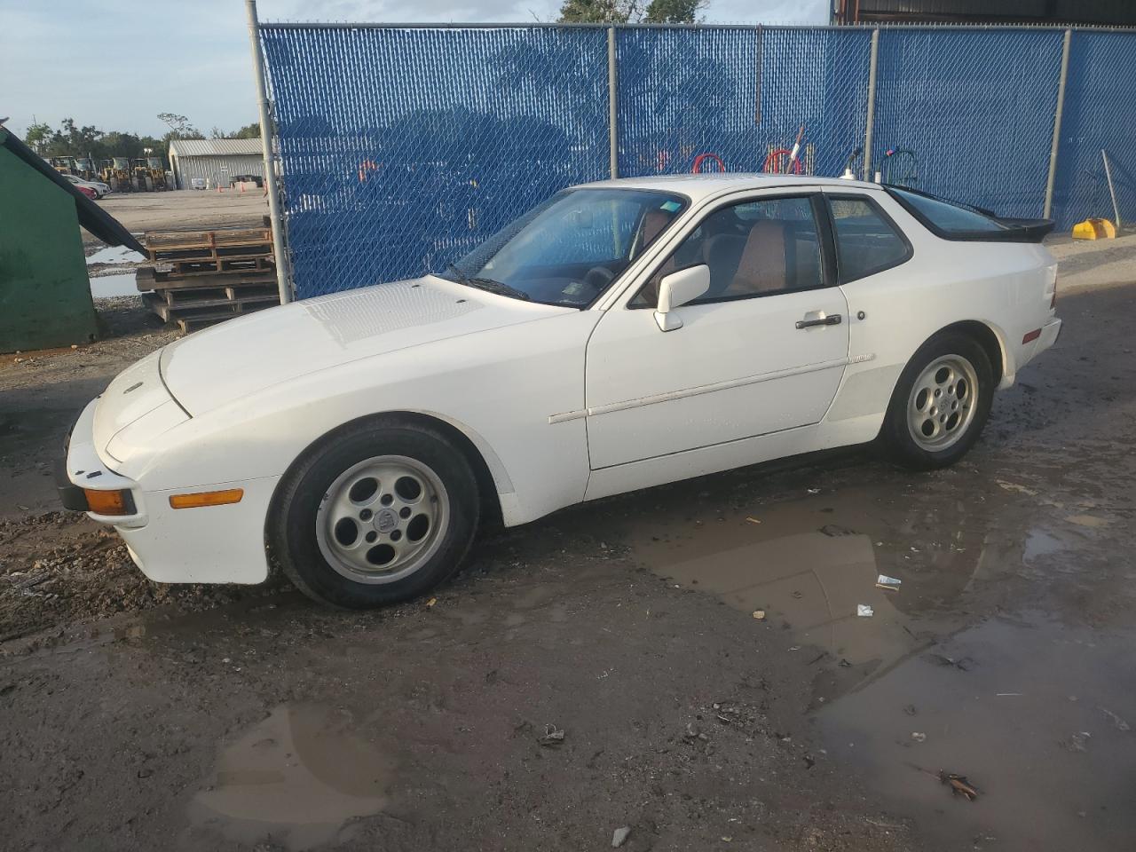 Porsche 944 1987 