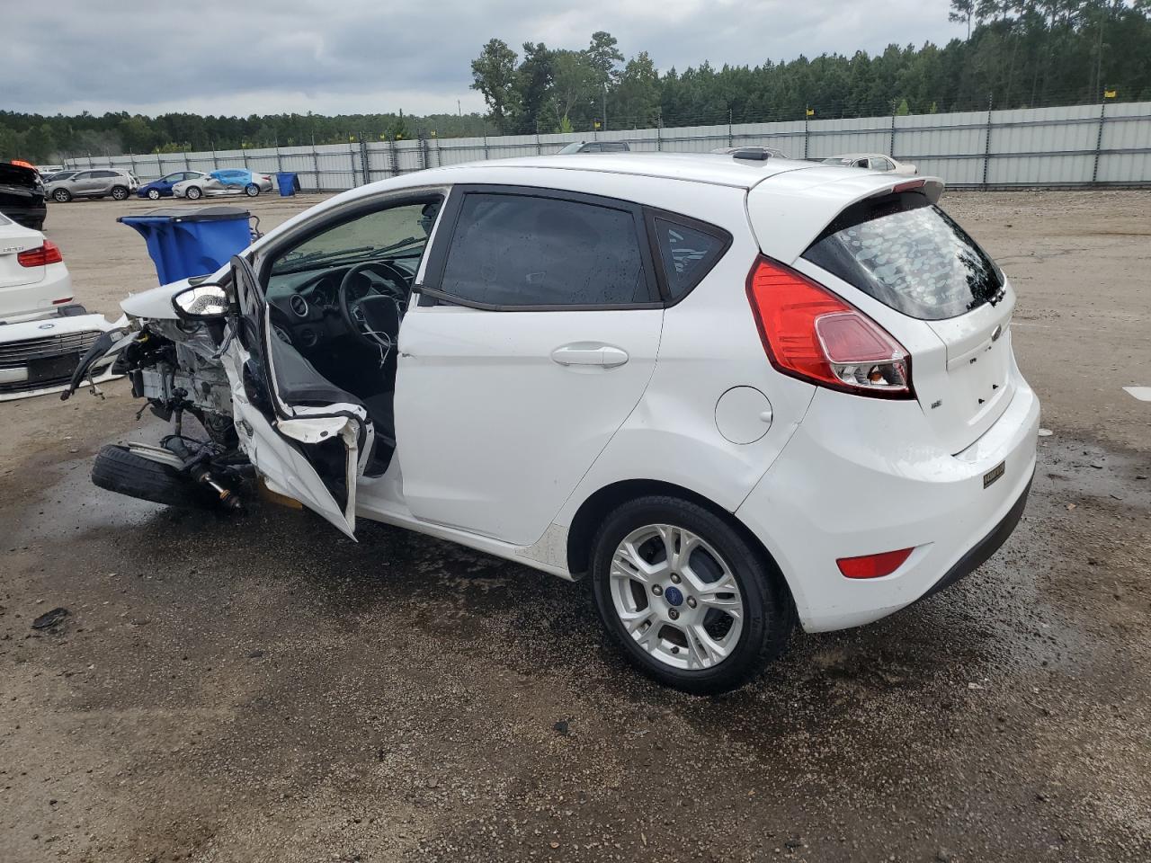 Lot #2881345496 2015 FORD FIESTA