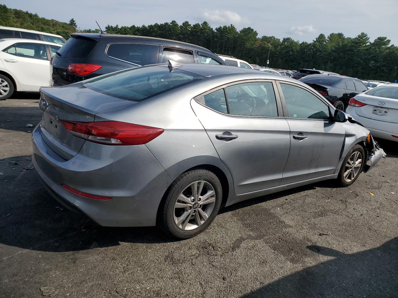 Lot #2955381479 2018 HYUNDAI ELANTRA SE