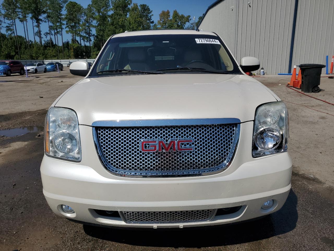 Lot #2855561684 2013 GMC YUKON DENA