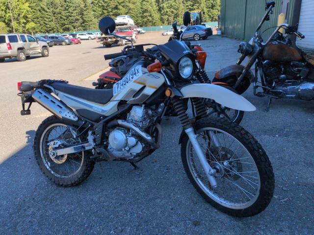 YAMAHA XT250 2018 tan  gas JYADG24E0JA008895 photo #1