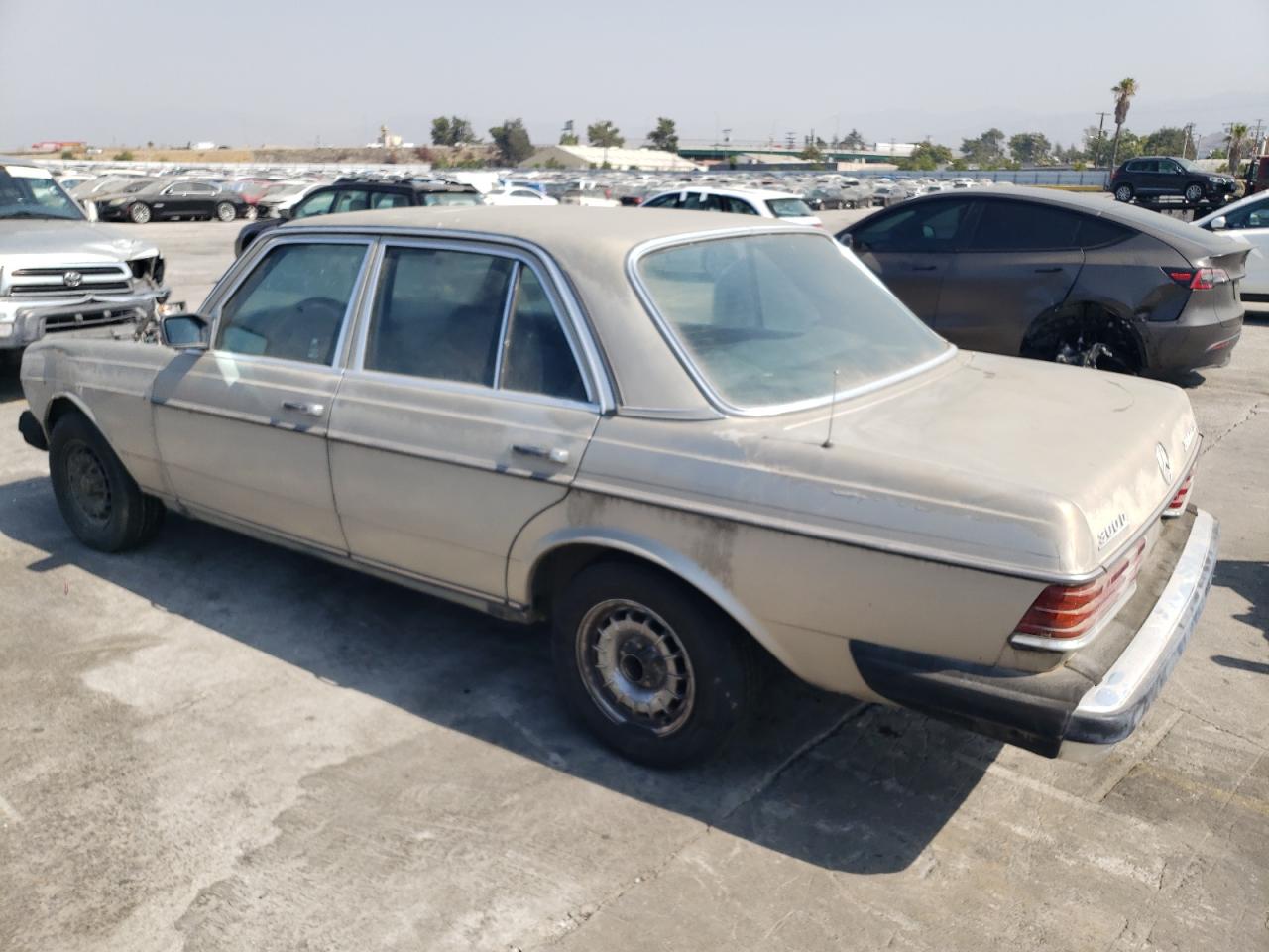 MERCEDES-BENZ 300 DT 1985 beige  diesel WDBAB33CXFA229177 photo #3