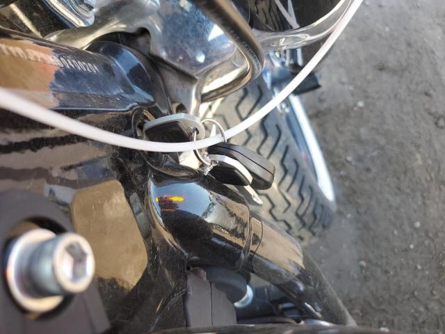 2019 HARLEY-DAVIDSON FLSL 1HD1YDJ23KB040020