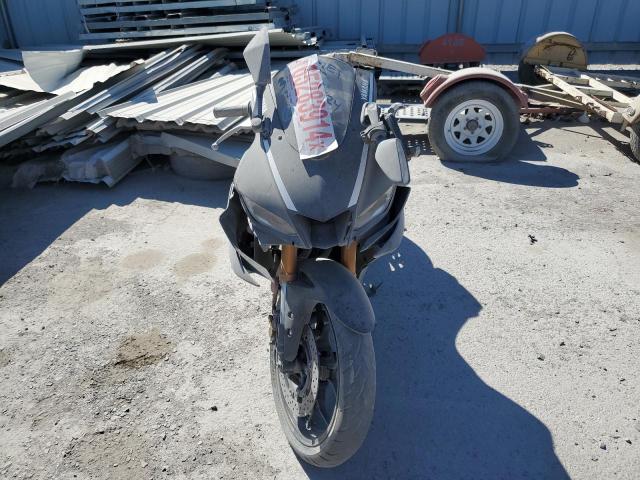 2019 YAMAHA YZFR3 MH3RH17Y5KK001221