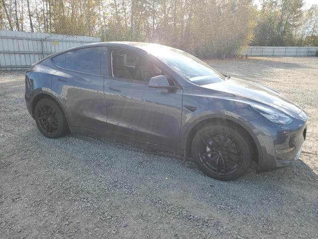 VIN 7SAYGDEE7NF460553 2022 Tesla MODEL Y no.4