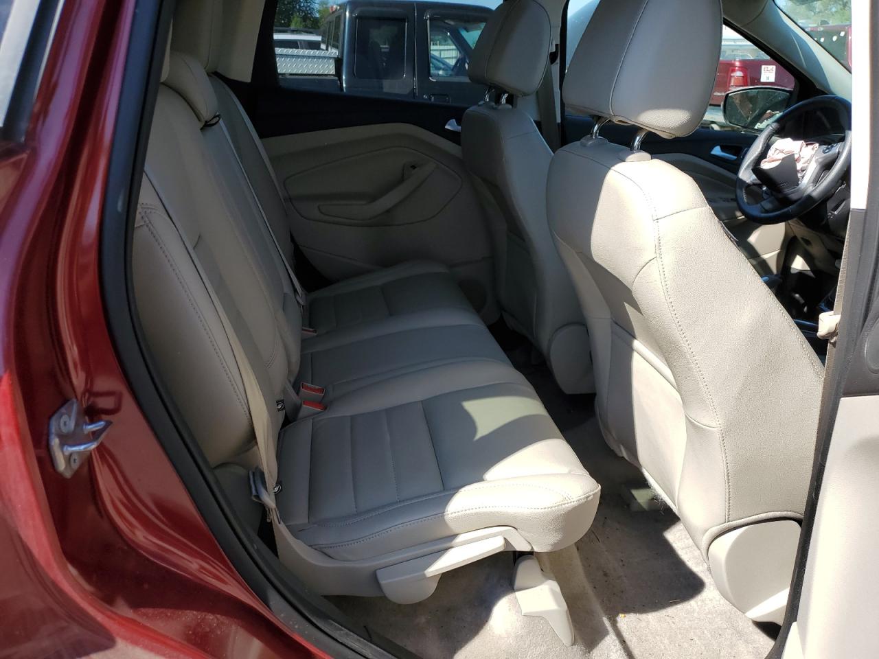 Lot #2821023143 2016 FORD ESCAPE TIT