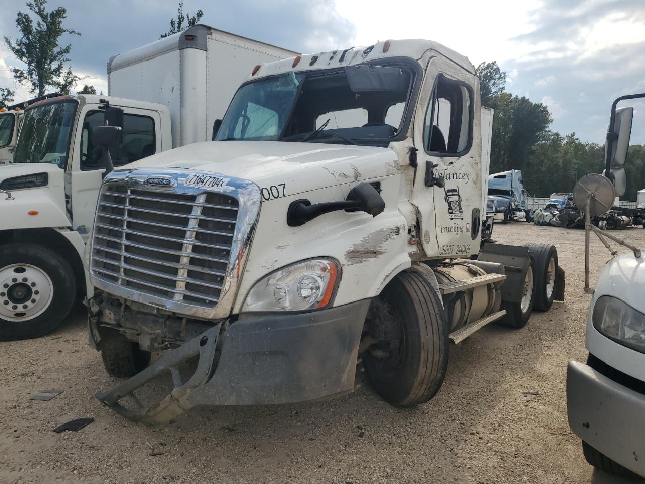 Lot #3006641414 2017 FREIGHTLINER CASCADIA 1