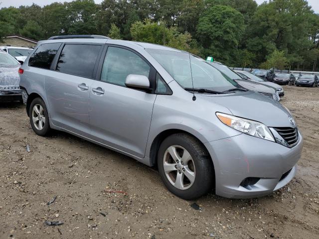 VIN 5TDKK3DCXES493294 2014 Toyota Sienna, LE no.4