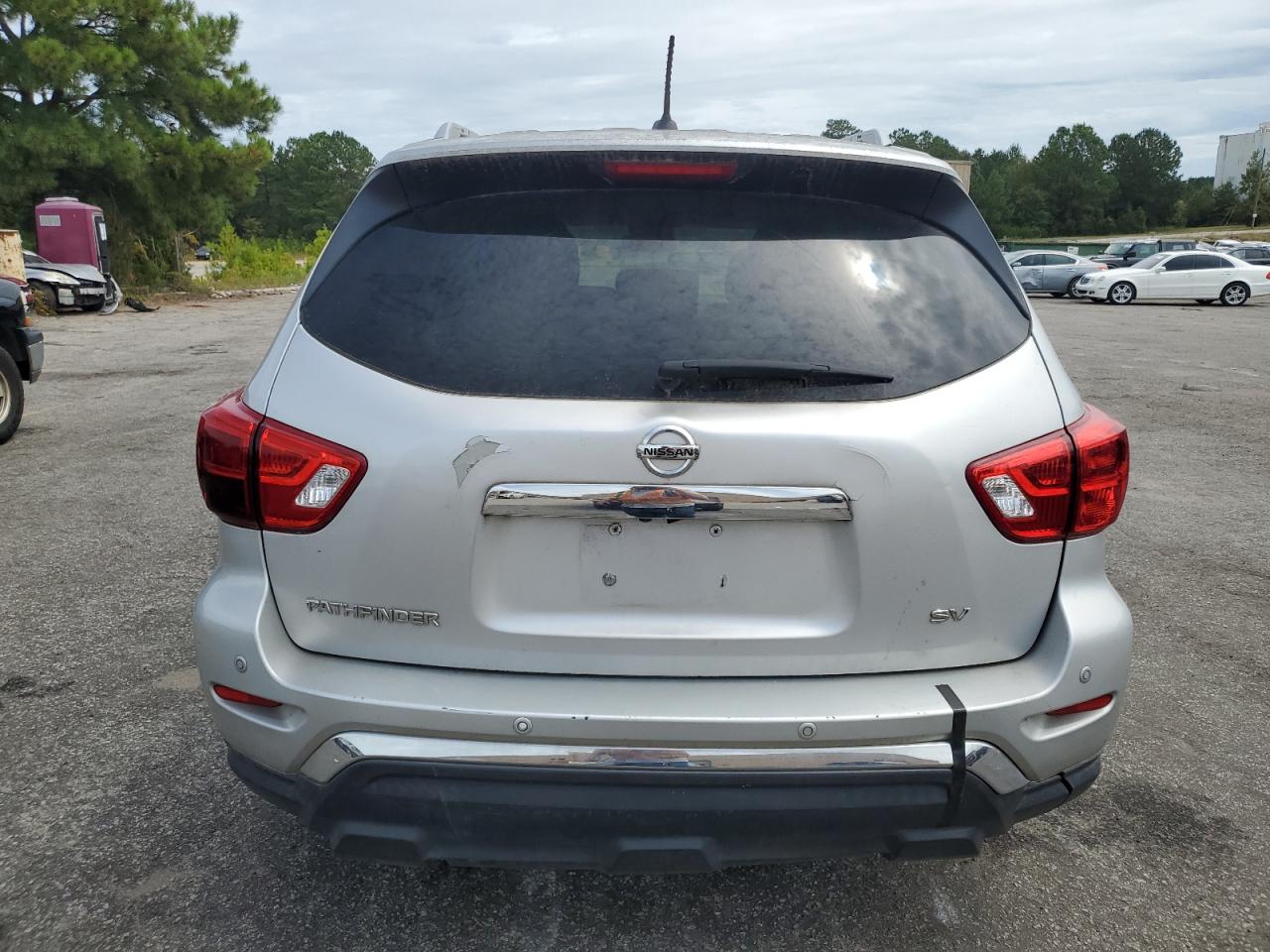 Lot #2835401019 2017 NISSAN PATHFINDER