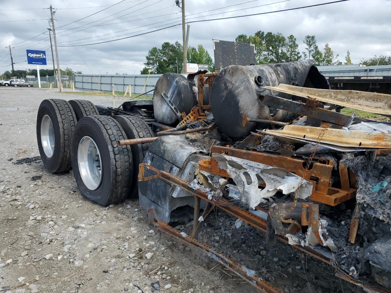 Lot #2860291004 2020 FREIGHTLINER CASCADIA 1