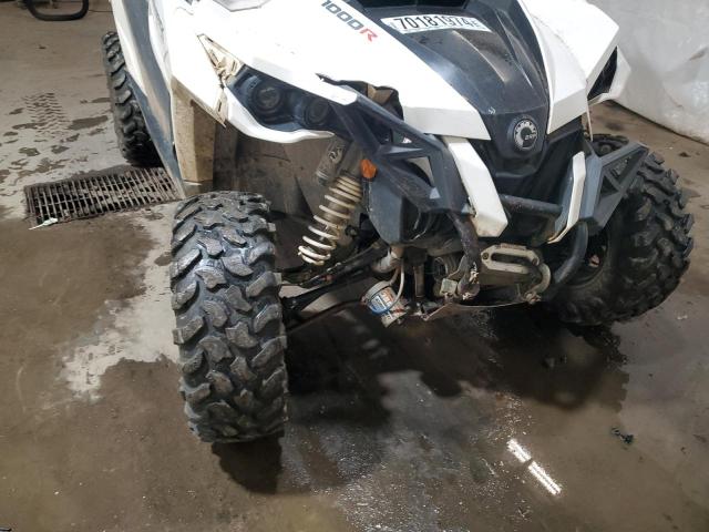 2017 CAN-AM MAVERICK X - 3JBPVAP28HJ000872