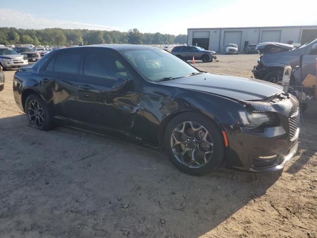 VIN 2C3CCAGG8JH141669 2018 CHRYSLER 300 no.4