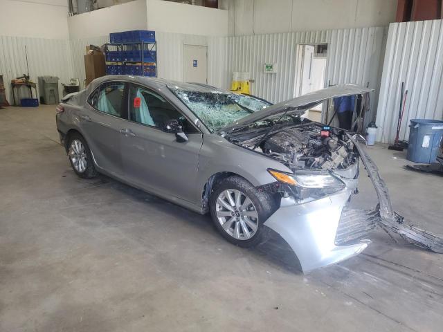 VIN 4T1B11HKXJU595706 2018 Toyota Camry, L no.4