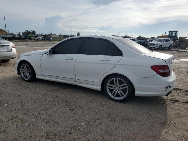 VIN WDDGF4HB4EA961010 2014 Mercedes-Benz C-Class, 250 no.2