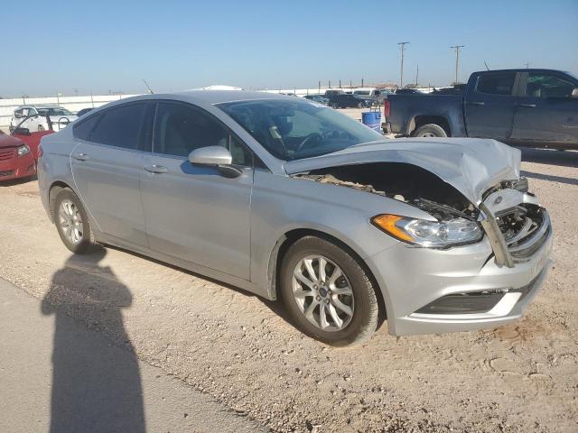 VIN 3FA6P0G76JR240282 2018 Ford Fusion, S no.4