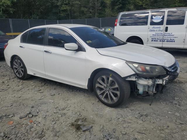 VIN 1HGCR2F5XFA155399 2015 Honda Accord, Sport no.4