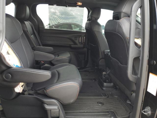 2023 TOYOTA SIENNA XSE - 5TDXRKEC4PS157492