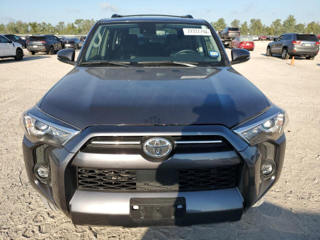 2022 TOYOTA 4RUNNER SR JTEFU5JR4N5270606  72337794