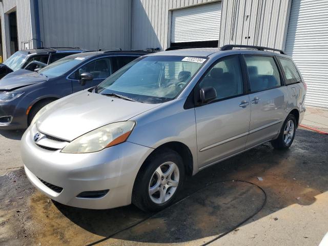 TOYOTA SIENNA CE