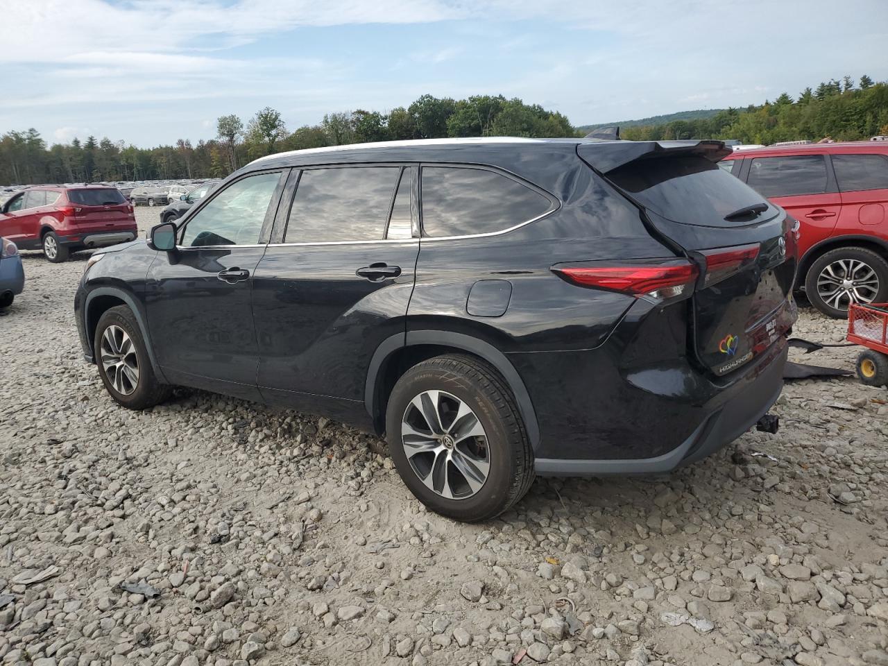 Lot #2928696760 2021 TOYOTA HIGHLANDER