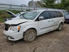 CHRYSLER TOWN & COU photo