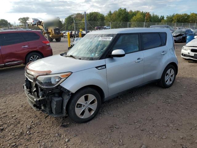 VIN KNDJN2A29F7795616 2015 KIA Soul no.1