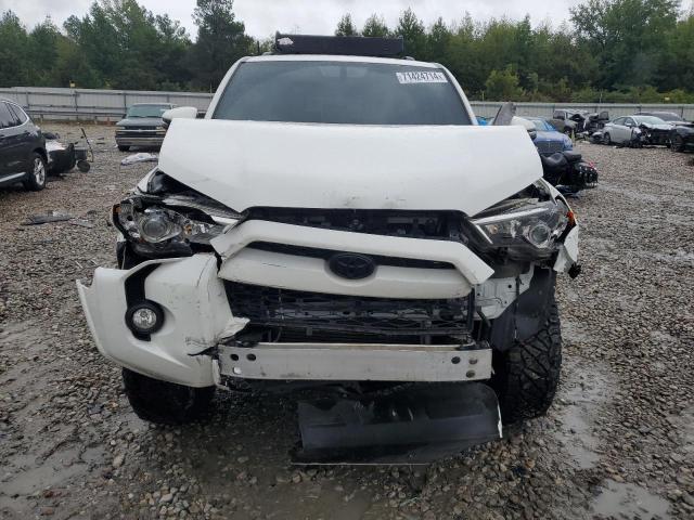 VIN JTEBU5JR6J5594391 2018 Toyota 4runner, Sr5/Sr5... no.5