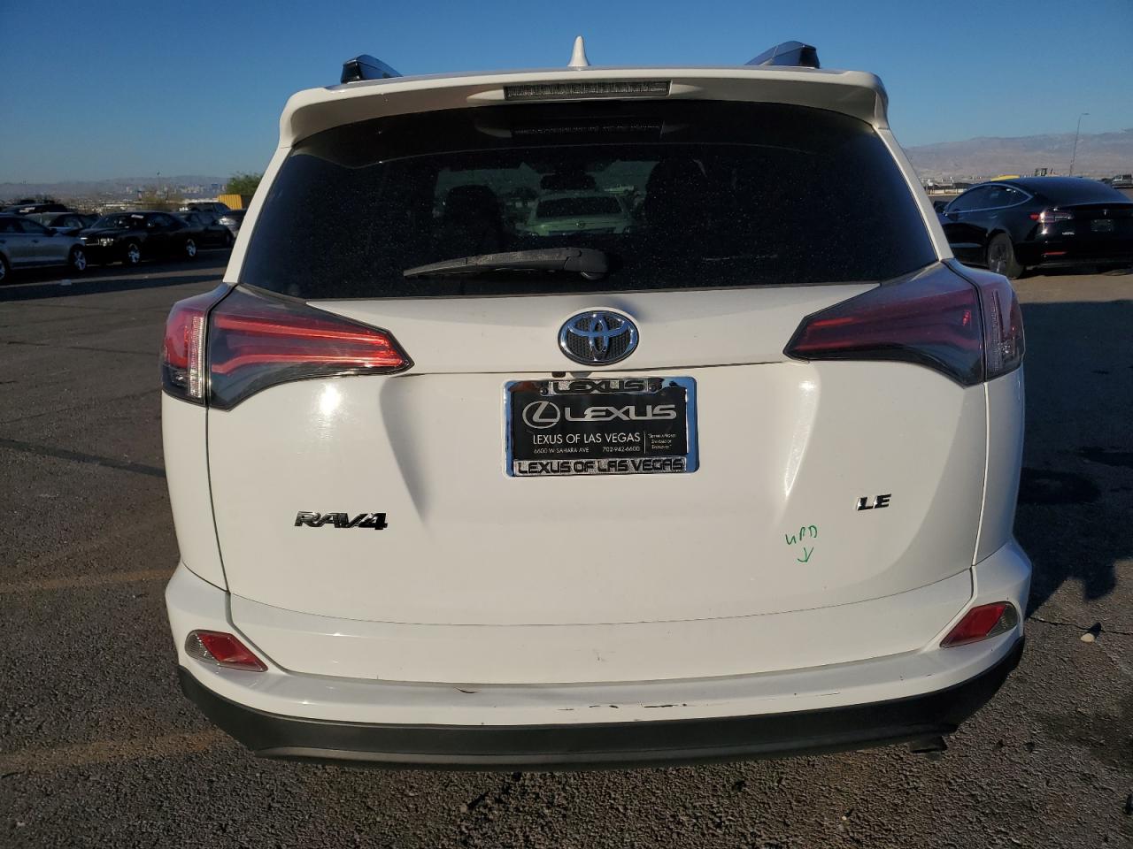 Lot #3026241260 2018 TOYOTA RAV4 LE