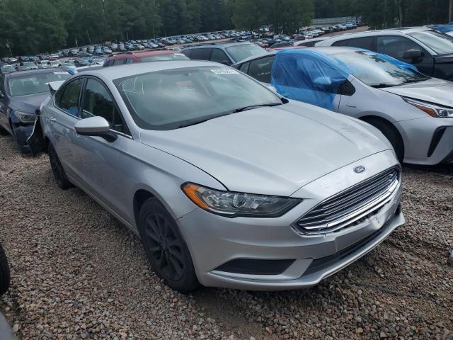 VIN 3FA6P0HD4HR332294 2017 Ford Fusion, SE no.4