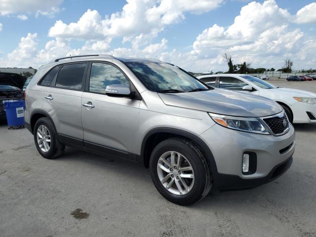 VIN 5XYKT3A69EG533891 2014 KIA Sorento, LX no.4