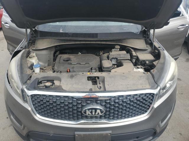 VIN 5XYPG4A35GG061634 2016 KIA Sorento, LX no.12