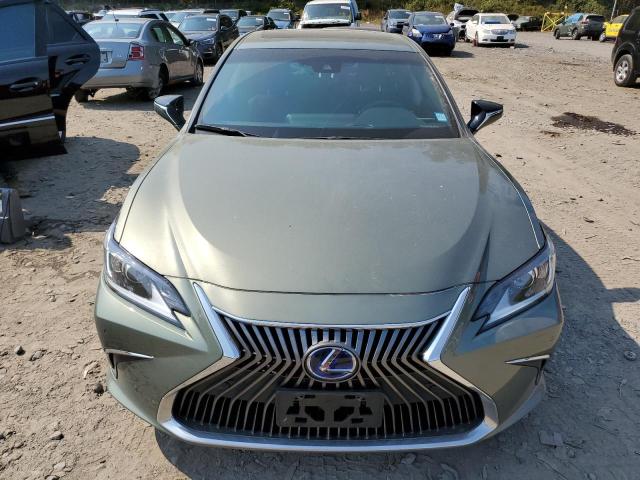 VIN 58AEA1C14MU006111 2021 Lexus ES, 300H Luxury no.5