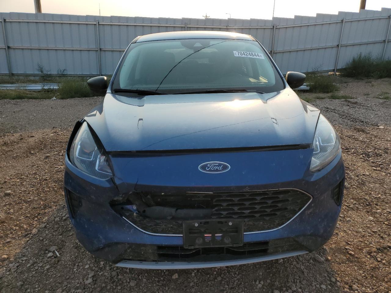 Lot #2872364693 2022 FORD ESCAPE SE